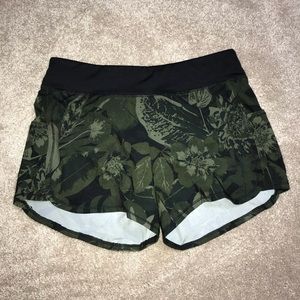 HP⭐️Old Navy Active Shorts